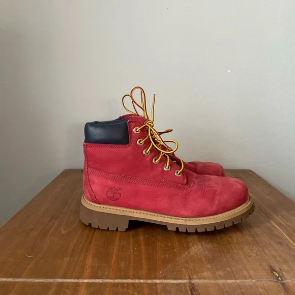 Timberland Youth Red Lace up Boots 2Y - Picture 2 of 5
